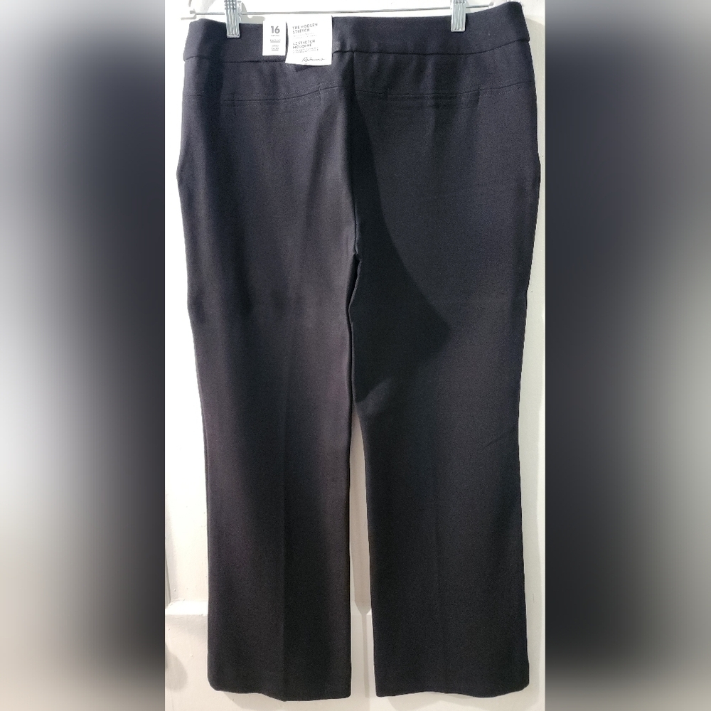 🪻NWT Reitmans Black Wide Leg Women's Pants🪻size:16p - Picture 2 of 4